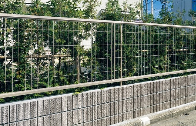 ニュータウンリード（三協アルミ）