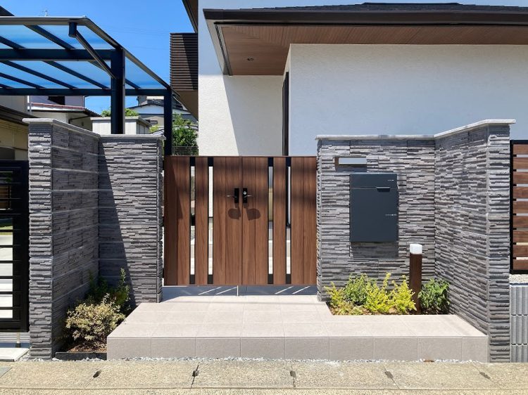 門柱はお家の顔　磐田市袋井市で門まわり工事はハマニグリーンパークへお任せ下さい