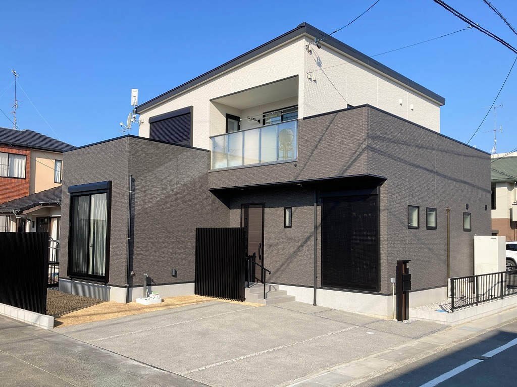 駐車場やアプローチにおすすめ！　コンクリート洗い出し仕上げのメリット・デメリット　