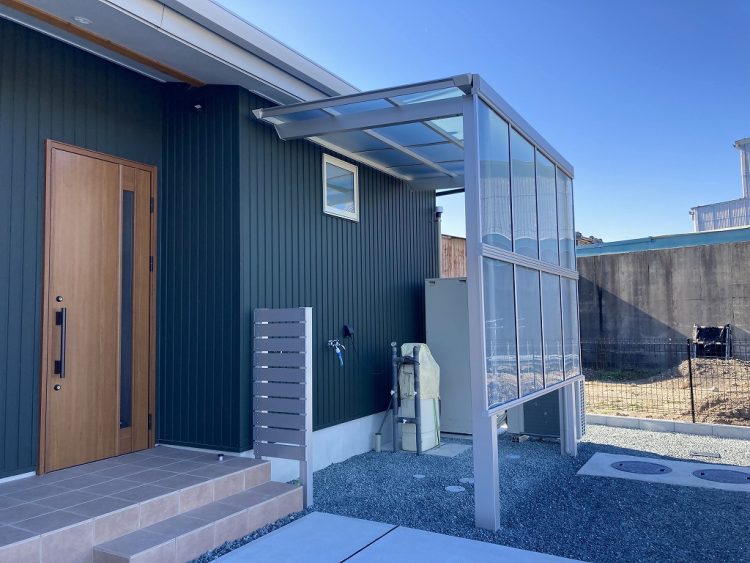 目隠しや手摺を設置した使いやすい二世帯住宅のお庭　浜北区Ｔ様邸