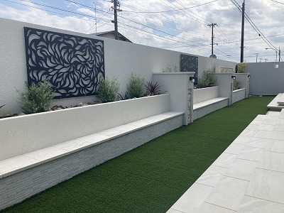 人工芝と天然芝はどちらが良い？