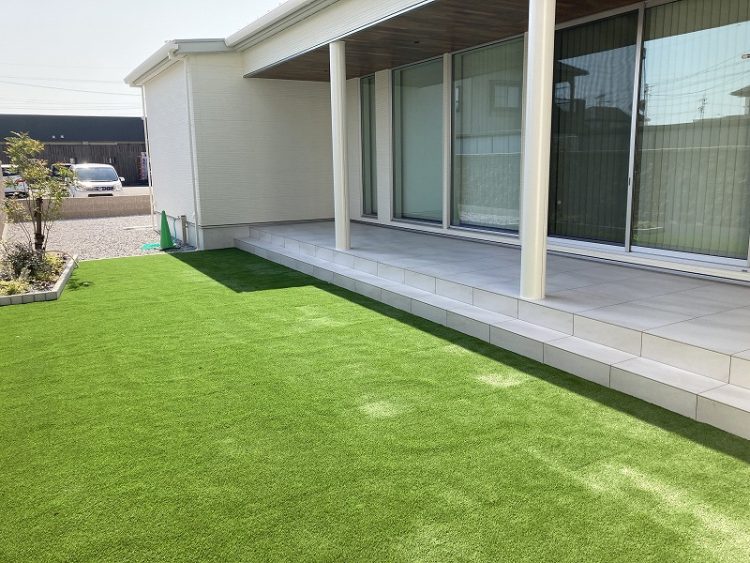 名古屋モザイクラヴィータ人工芝　ハマニグリーンパーク