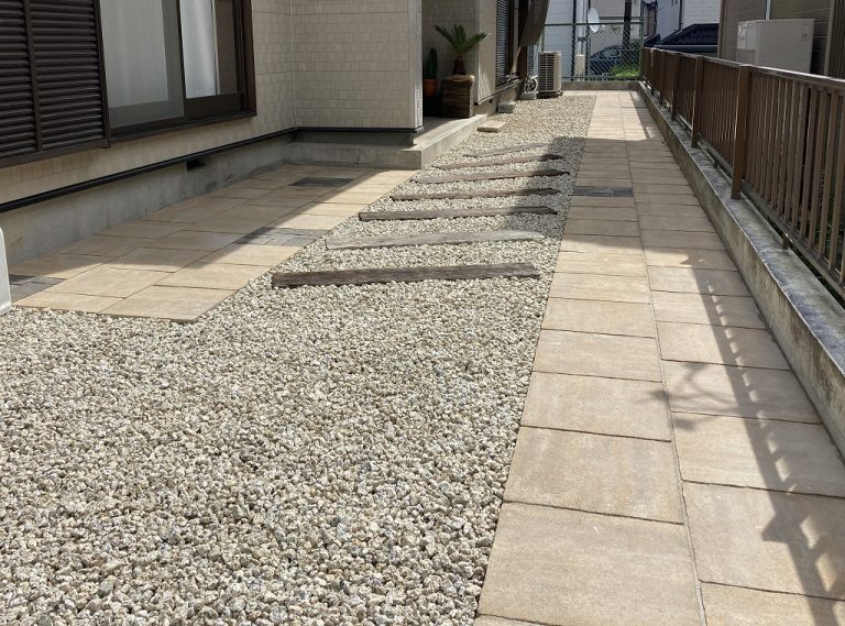 砂利を敷くメリットは? よく使われる砂利の種類は? 外構に欠かせない砂利を深堀|浜松・磐田・袋井のエクステリアならハマニグリーンパーク