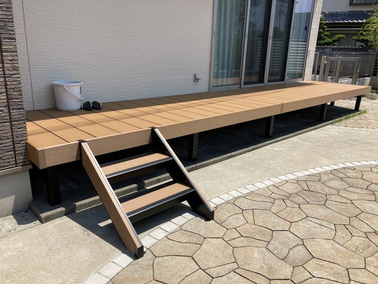 ウッドデッキとカーポートでより使いやすくリフォームしました　浜名区Ｔ様邸