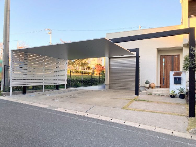 カーポートSCは梁延長すると車の出し入れがしやすくなってさらにかっこよくなる！