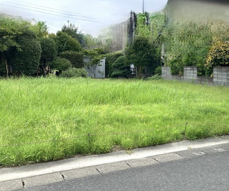 管理が大変な雑草地から駐車場へ 磐田市H様邸
