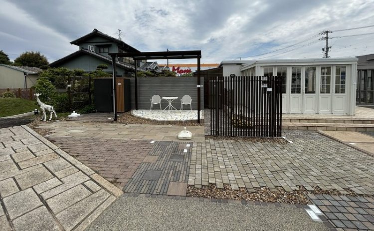 ハマニグリーンパーク展示品　　足元を彩る舗装材のご紹介