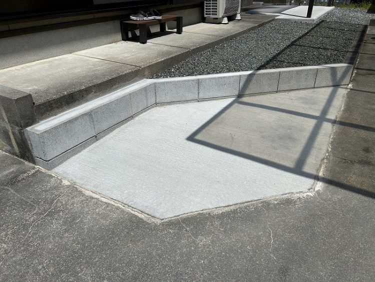 築30年の外構をプチリフォーム　土留めブロック解体　浜松市外構工事