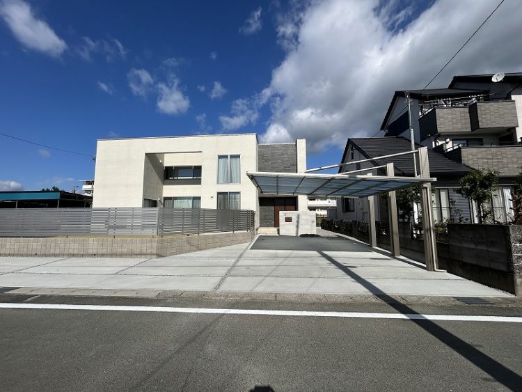 ペットも車も素敵なお家時間に　浜松市浜名区F様邸