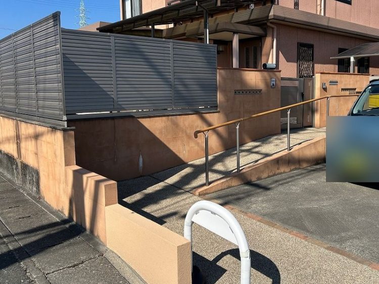 ジョリパット塀のひび割れ・剥がれ・汚れを補修　浜松市外構リフォーム施工例
