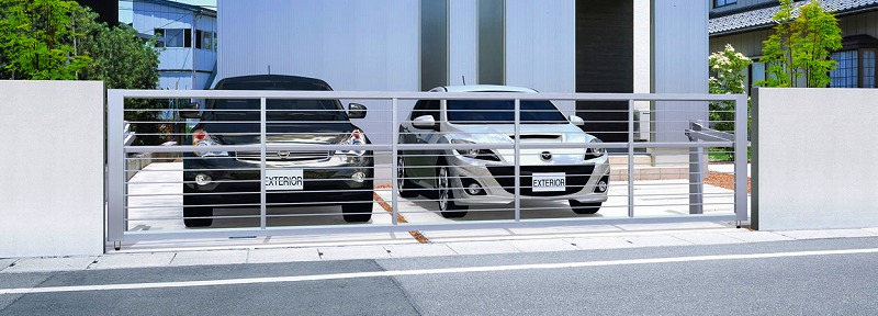 お庭の防犯・車の盗難対策にぴったり！　跳ね上げ式門扉の魅力！