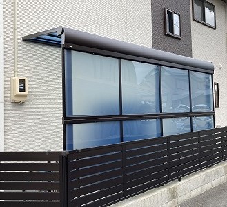 敷地の有効スペースを広げるテラス屋根の紹介　施工例in浜松