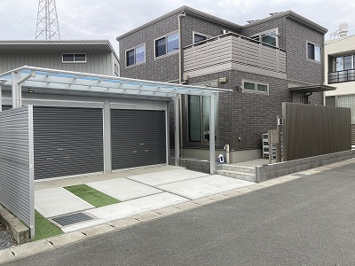 磐田市　外構工事　目隠しフェンス「エルファード」とマルチルーフ「スカイリード」