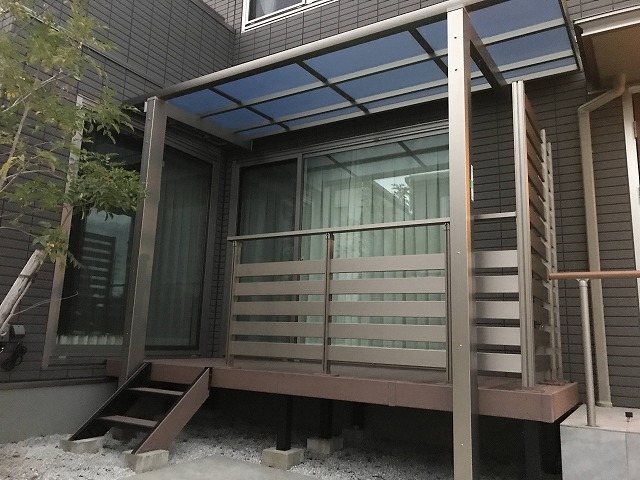 独立式テラス屋根とデッキフェンスのご紹介　浜松市浜北区