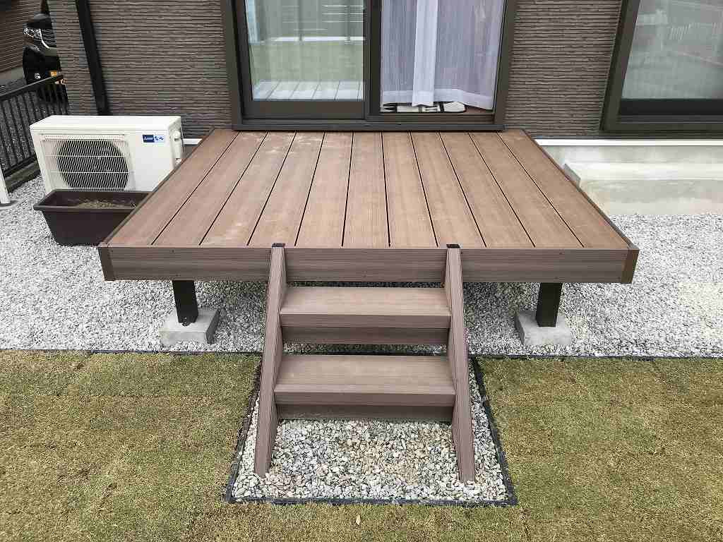 施工例：LIXIL 樹ら楽ステージ 木彫（人工木デッキ） 浜松市浜北