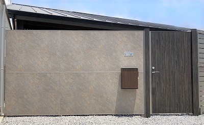 高級感のある目隠しスクリーンの紹介　施工例in浜松市